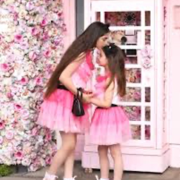 Limited edition Top and skirt!!! - Picture 8 of 11